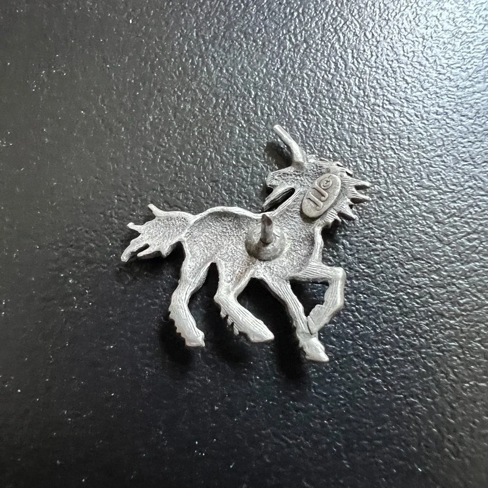 JJ Vintage Unicorn Lapel Pin Pewter Tie Tack Mythical Fantasy Horse‎ Collectible